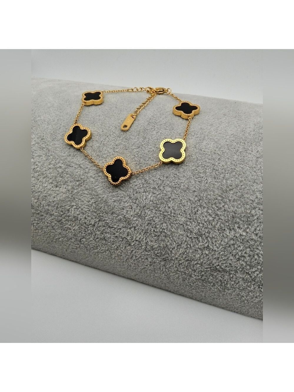 Elegant Gold and Black Clover Bracelet, 18k Gold Plated Stainless Steel